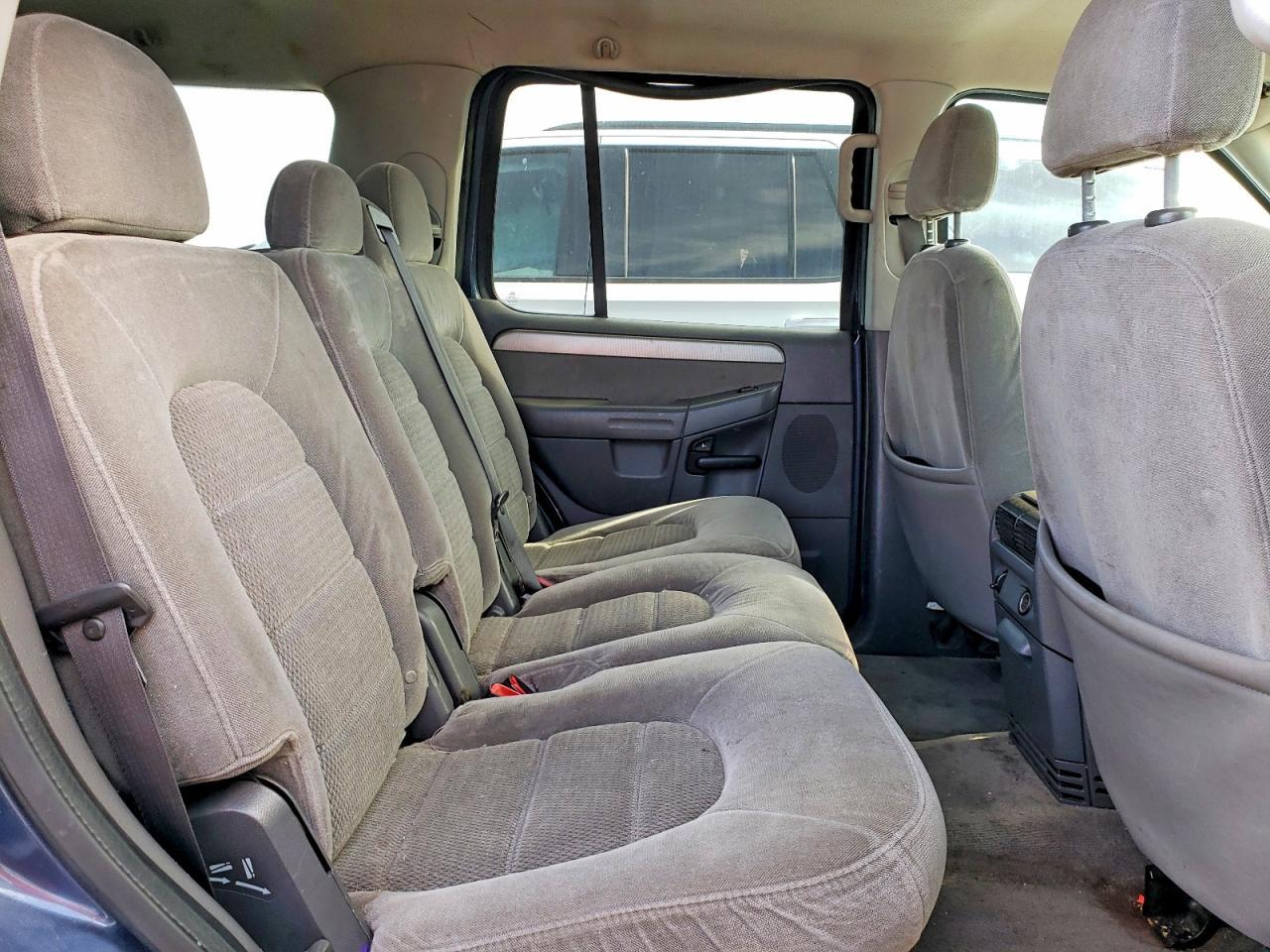 2004 Ford Explorer xlt