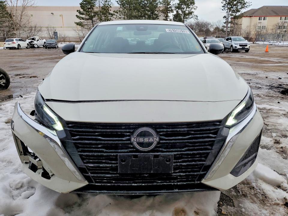 2025 Nissan Altima 2.5 sv