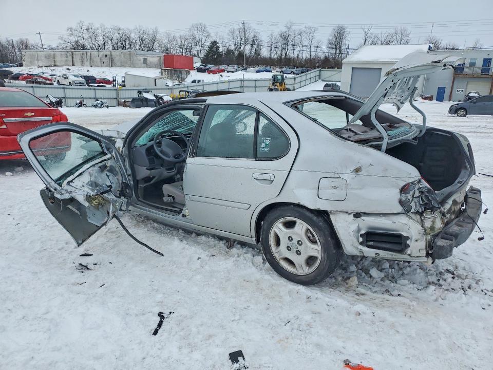 2001 Nissan Altima gxe