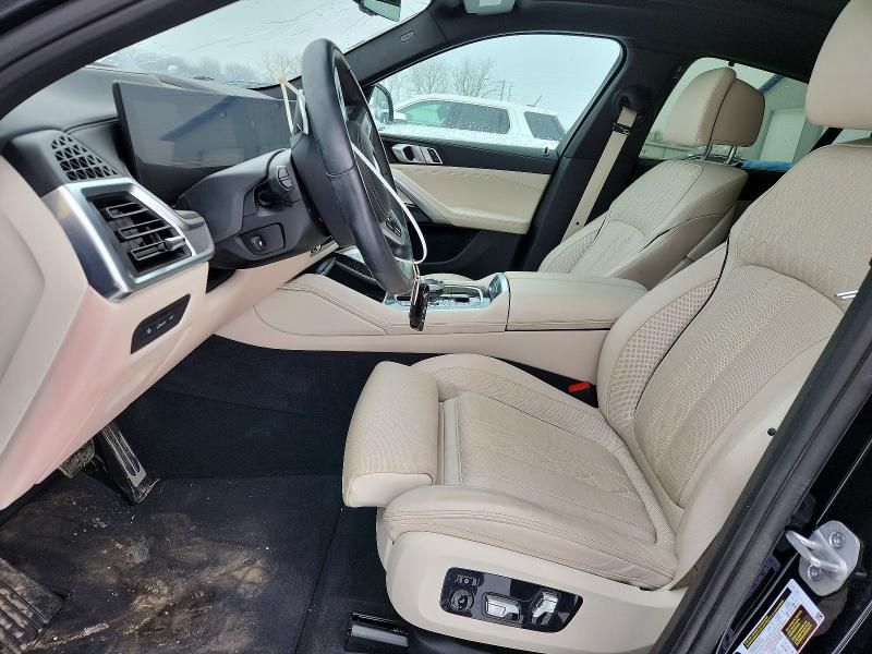 2025 BMW X6 Xdrive40i