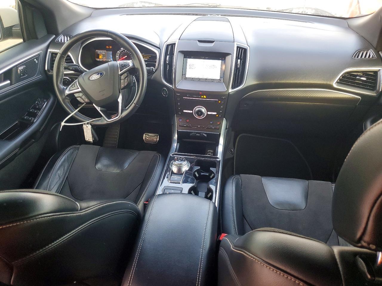 2019 Ford Edge st