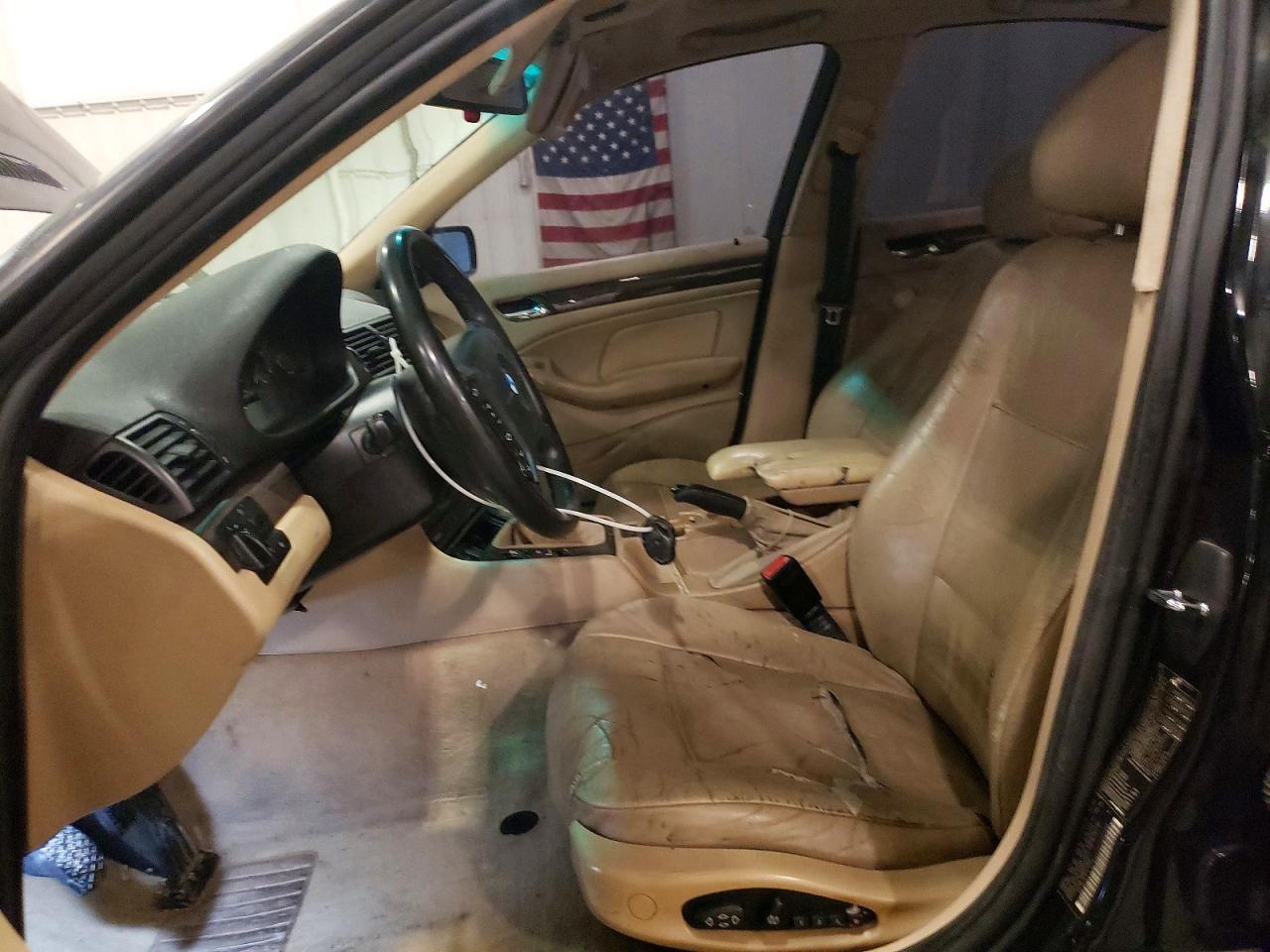 2002 BMW 325 i