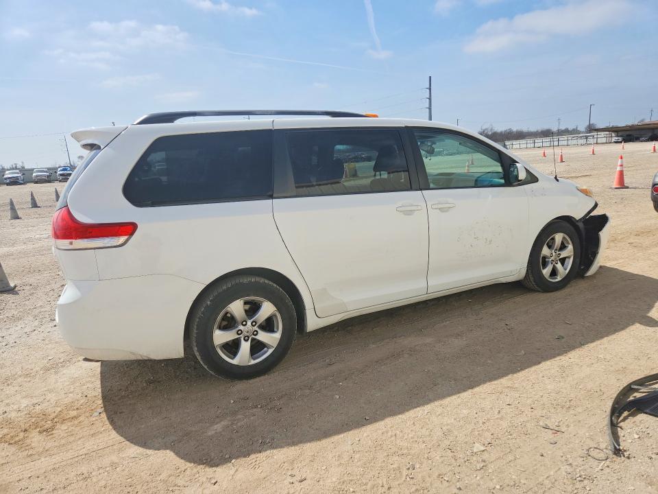 2014 Toyota Sienna
