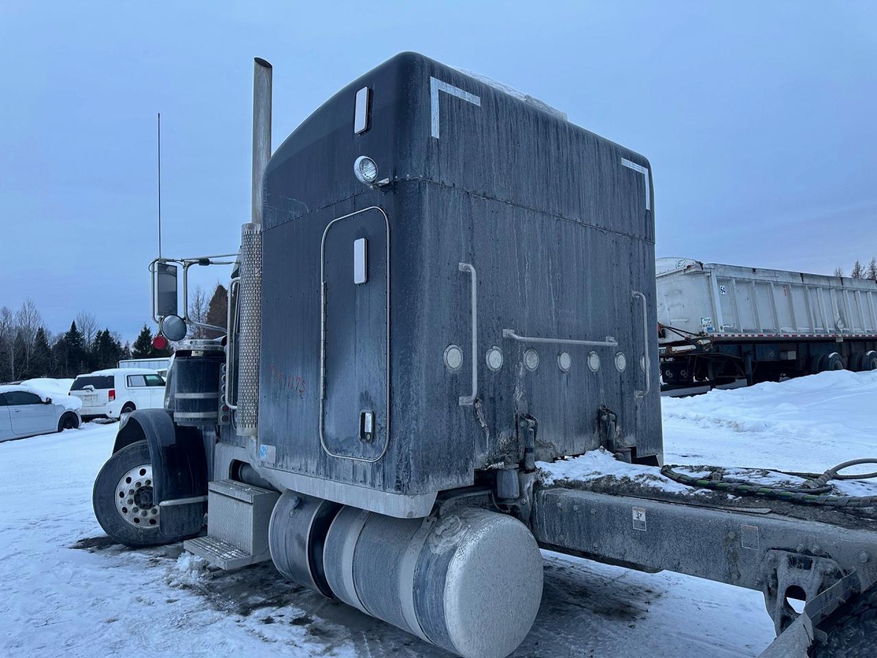 2022 Peterbilt 389