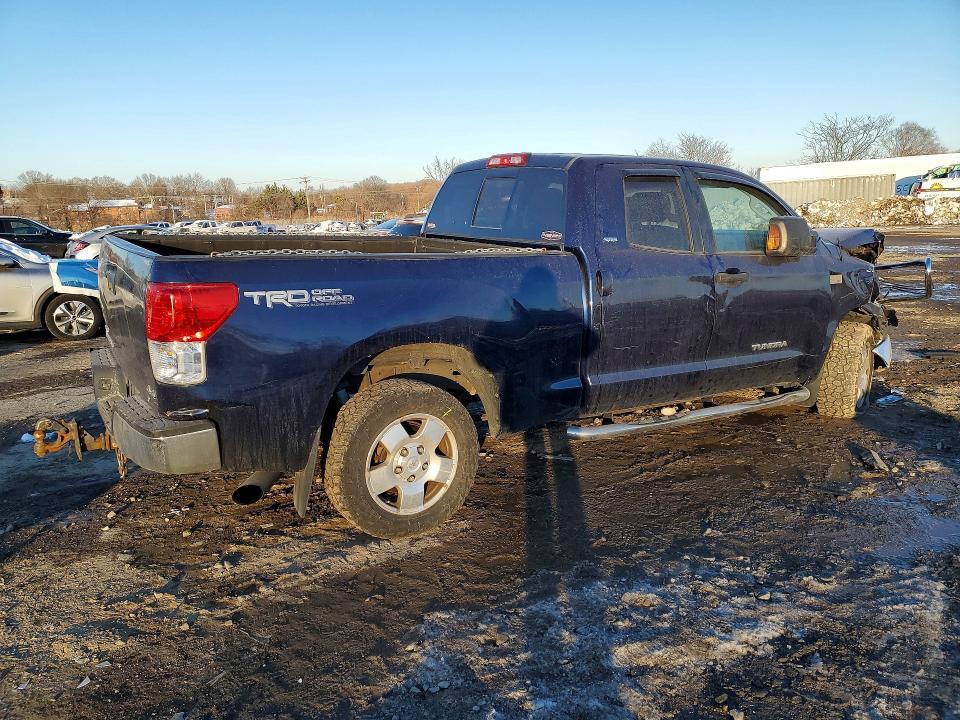 2011 Toyota Tundra Double cab SR5