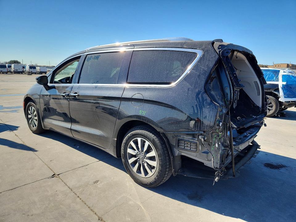2021 Chrysler Pacifica Touring l