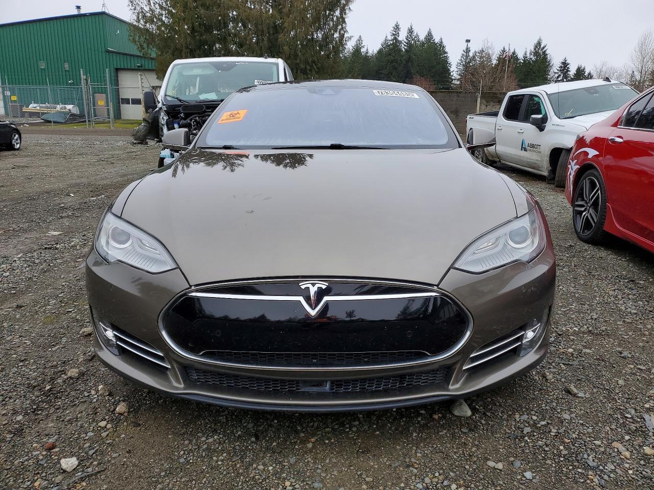 2015 Tesla Model s 70D