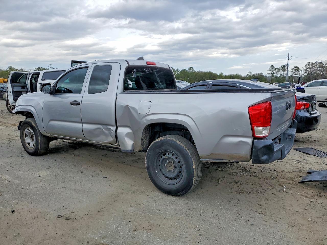 2017 Toyota Tacoma SR