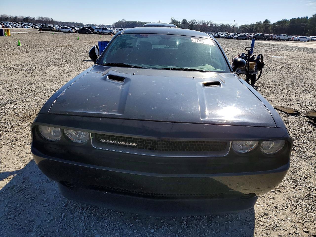 2012 Dodge Challenger sxt