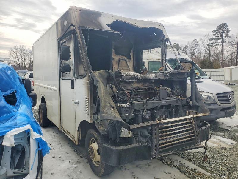 2013 Ford E350 Delivery Truck