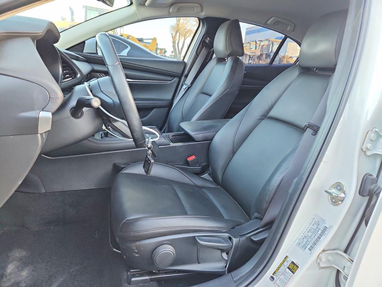 2021 Mazda 3 Select
