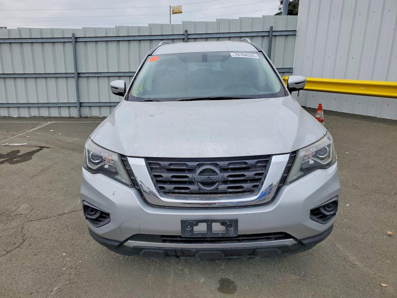 2019 Nissan Pathfinder s