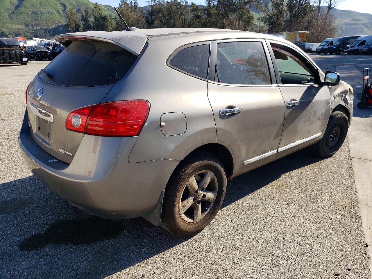 2012 Nissan Rogue s