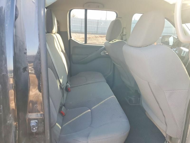 2019 Nissan Frontier s