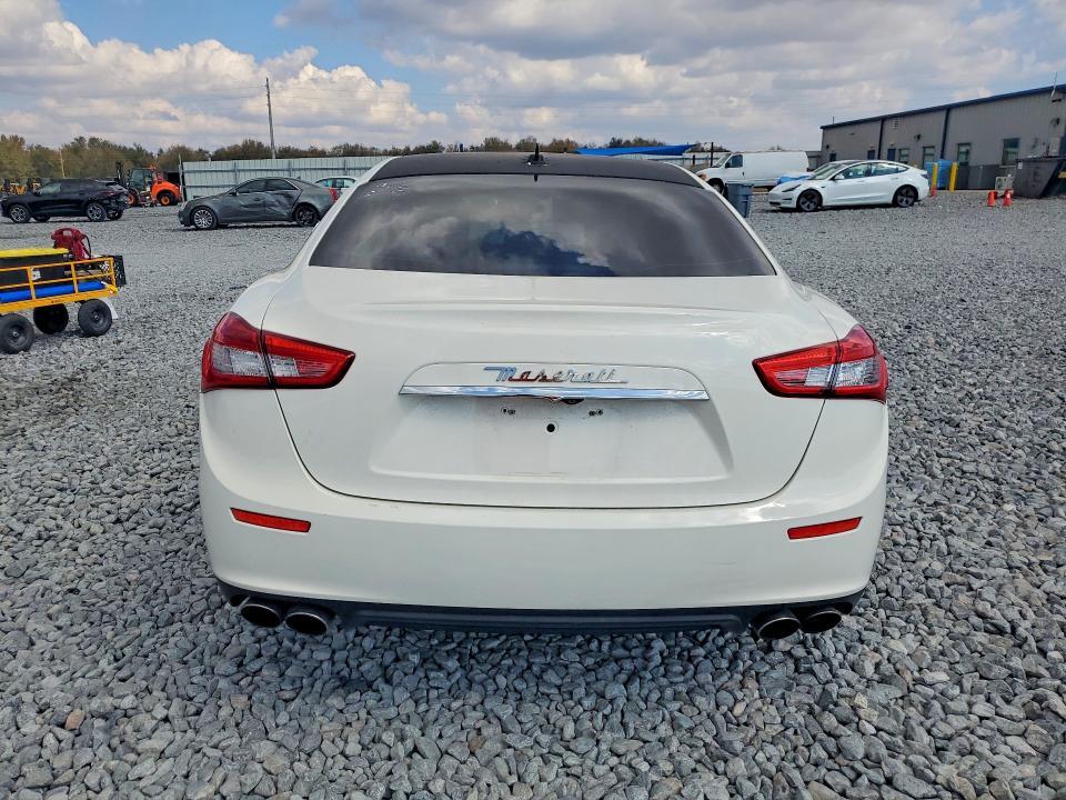 2014 Maserati Ghibli s