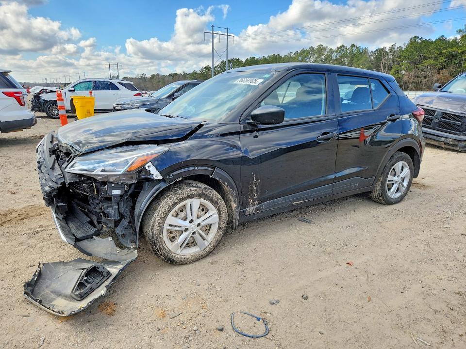 2023 Nissan Kicks s