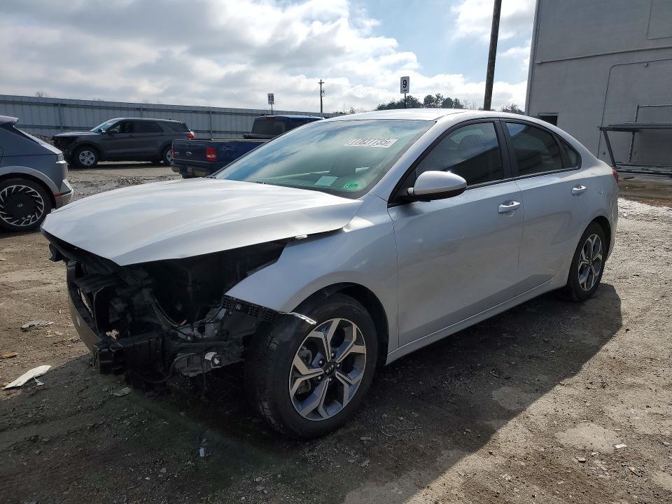 2021 KIA Forte fe