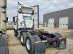 2016 Volvo VNL 670 Semi Truck