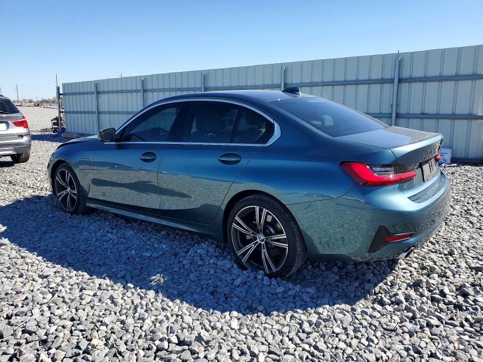 2021 BMW 330e