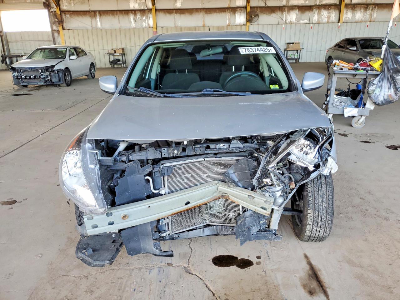 2019 Nissan Versa sv