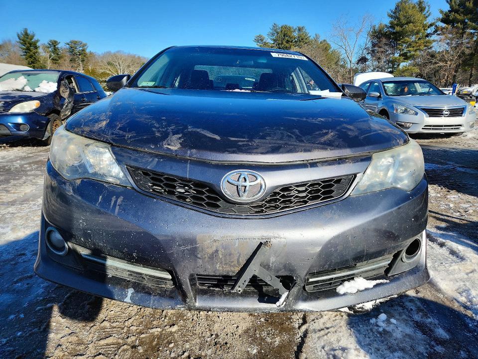 2014 Toyota Camry se