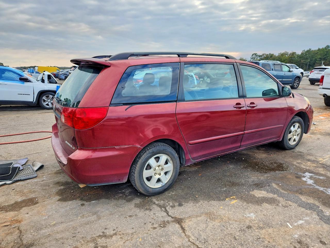 2006 Toyota Sienna ce 7 Passenger