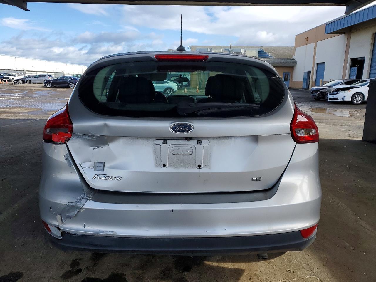 2015 Ford Focus se