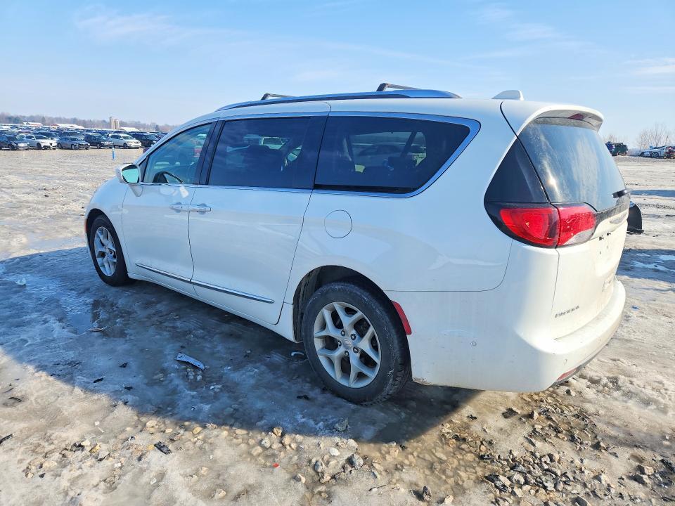 2017 Chrysler Pacifica Touring l Plus