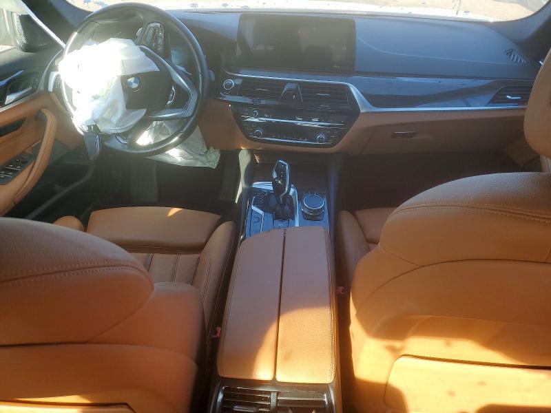 2021 BMW 530 xi