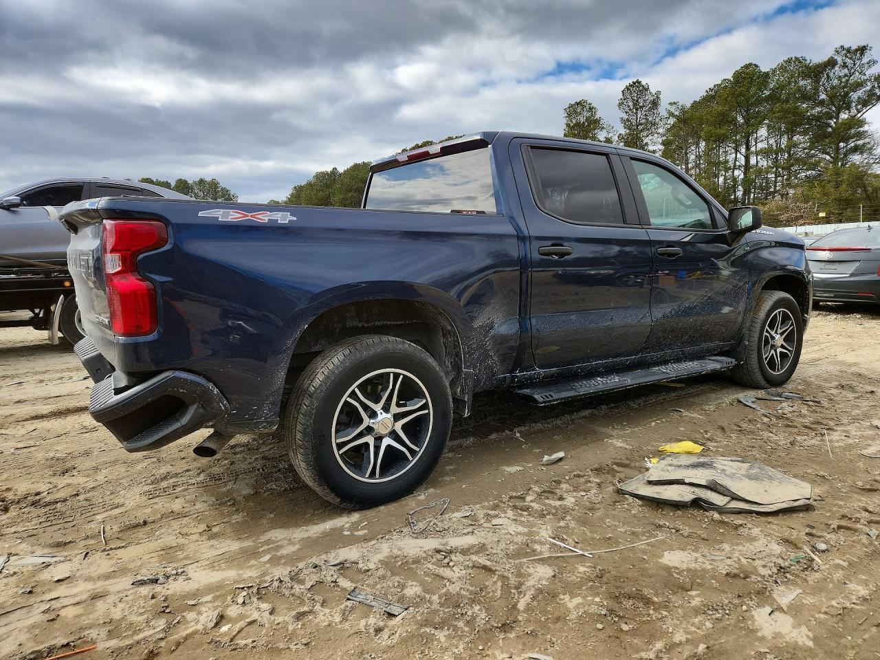 2022 Chevrolet Silverado K1500 Custom