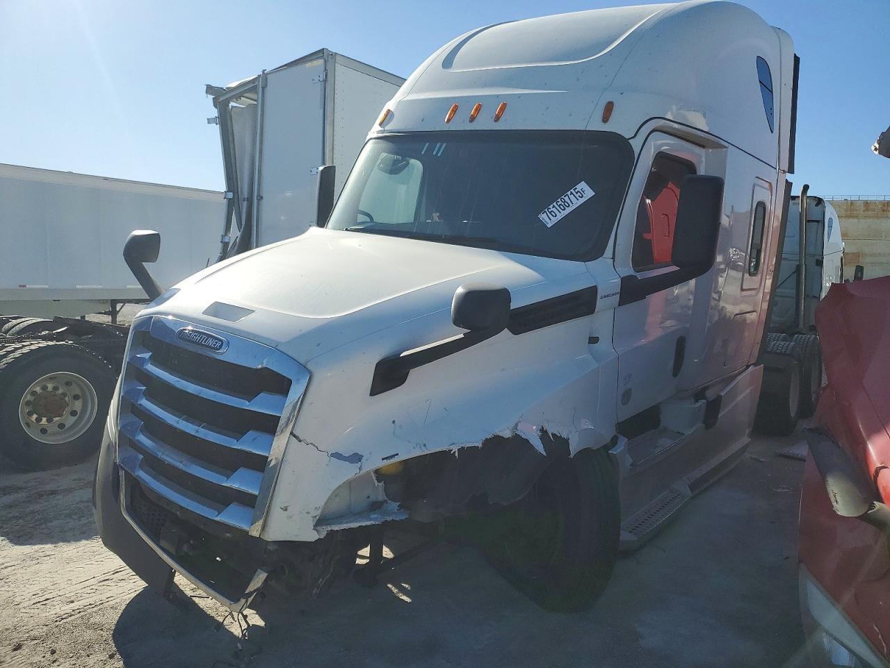 2018 Freigliner Cascadia 126