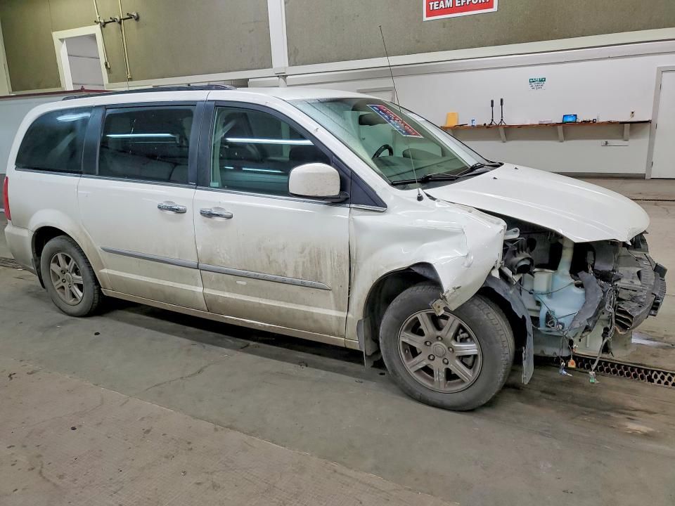 2011 Chrysler Town & Country Touring