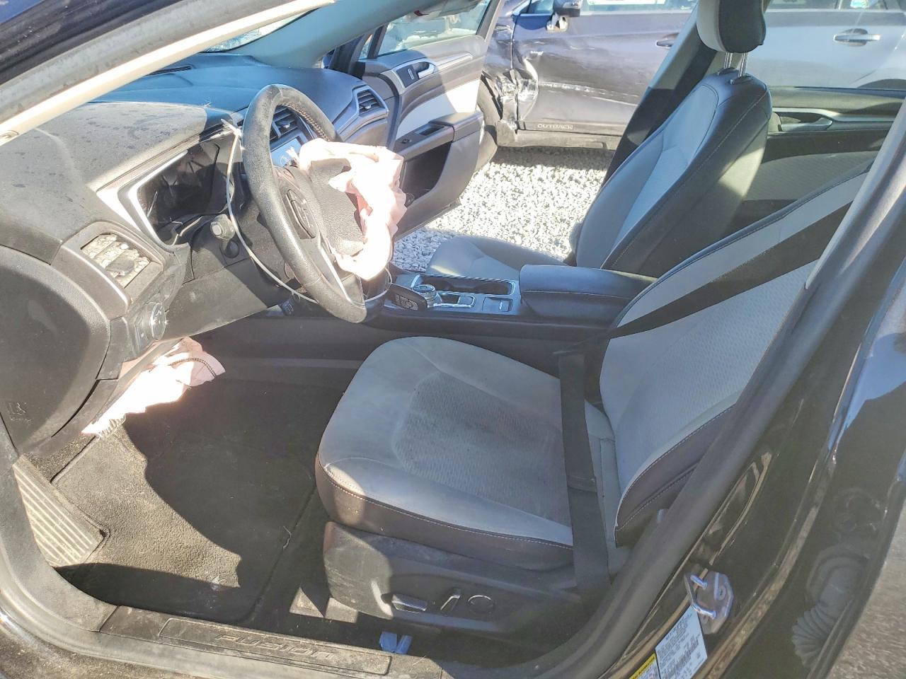 2019 Ford Fusion se