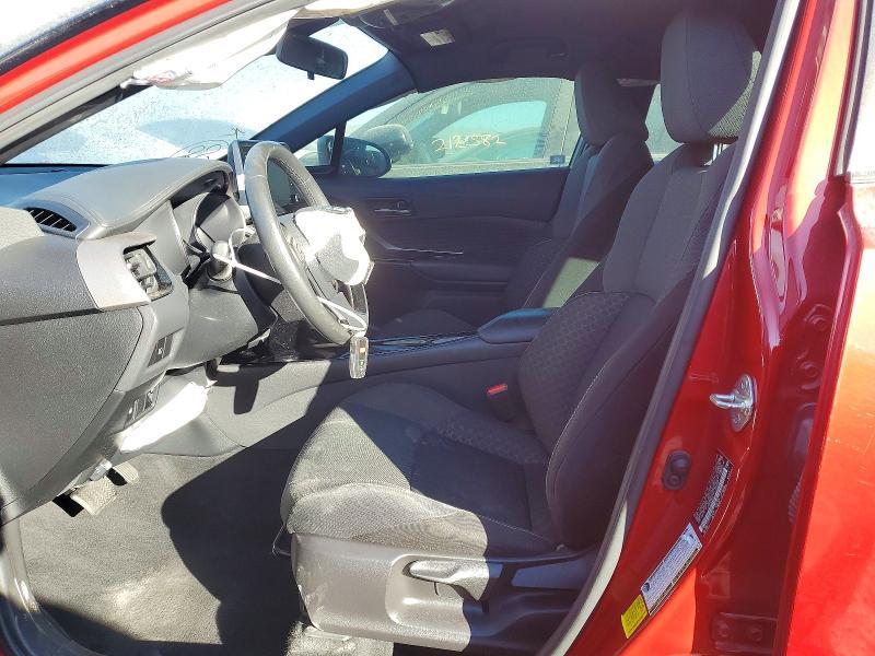 2021 Toyota C-hr xle