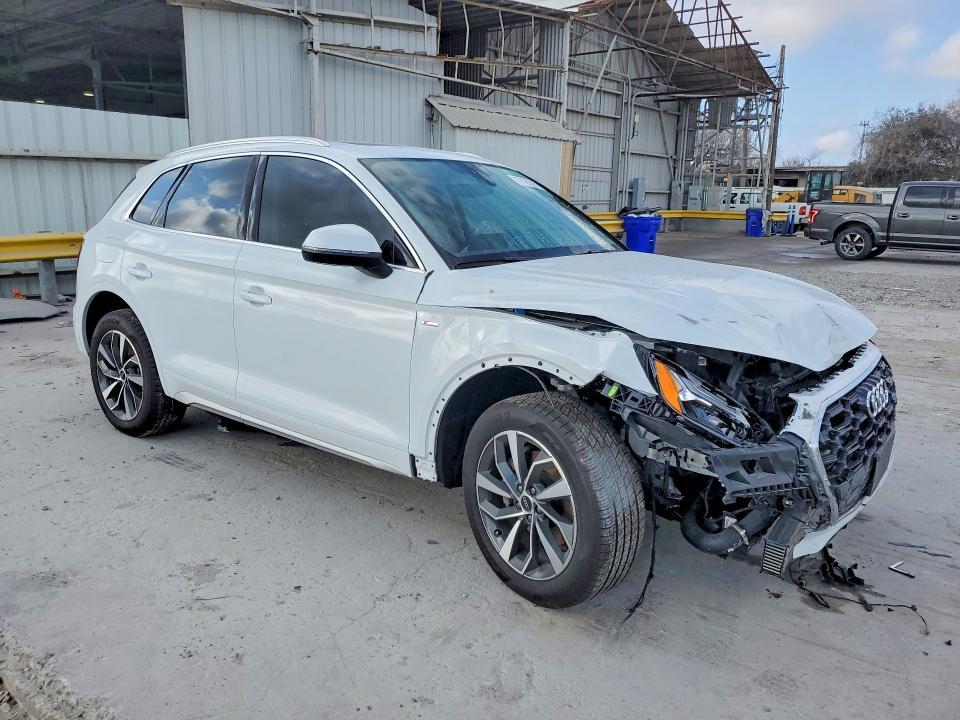 2025 Audi Q5 Premium 45