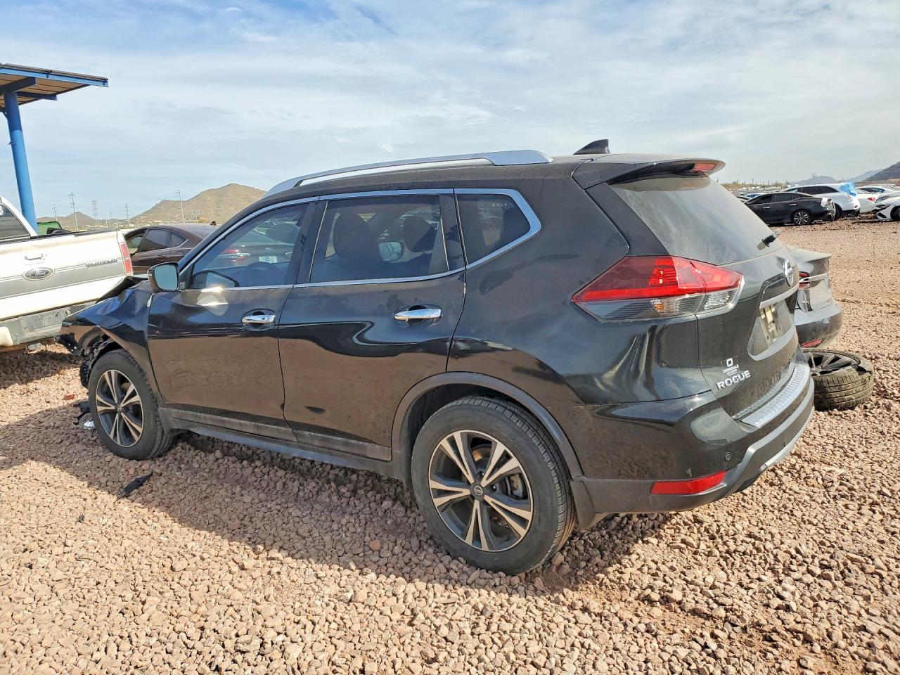 2020 Niss Rogue s