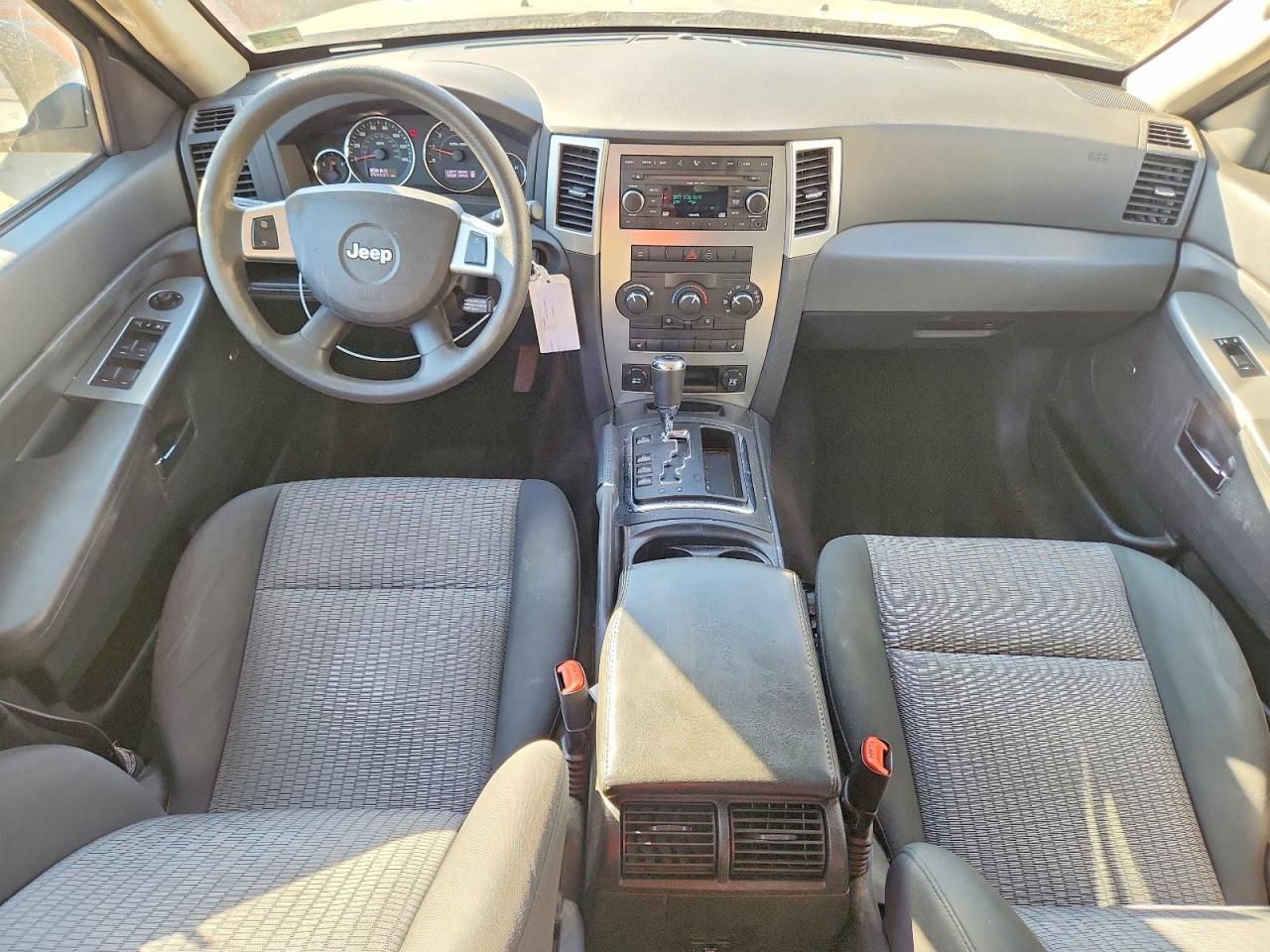 2009 Jeep Grand Cherokee Laredo