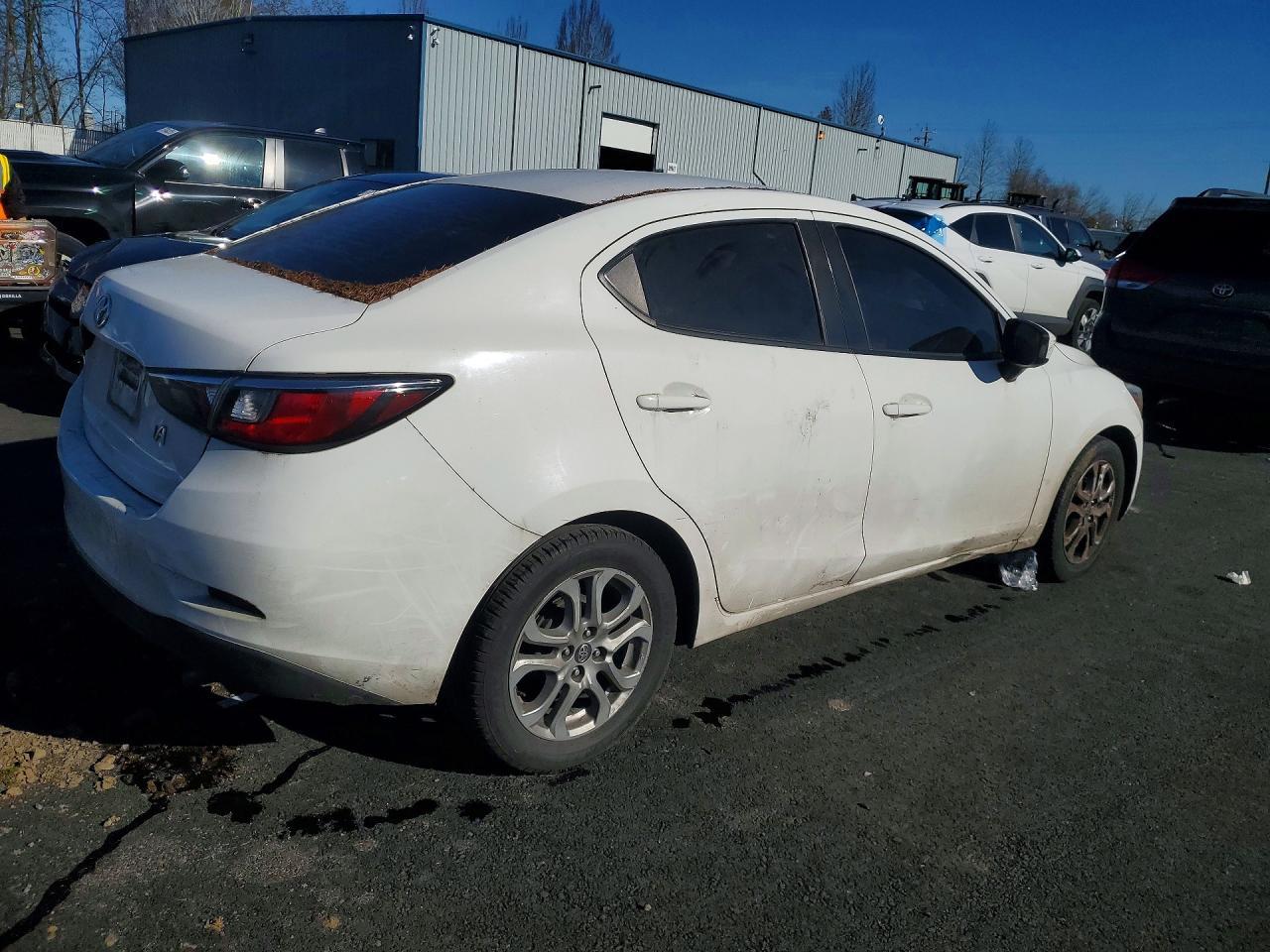 2017 Toyota Yaris ia