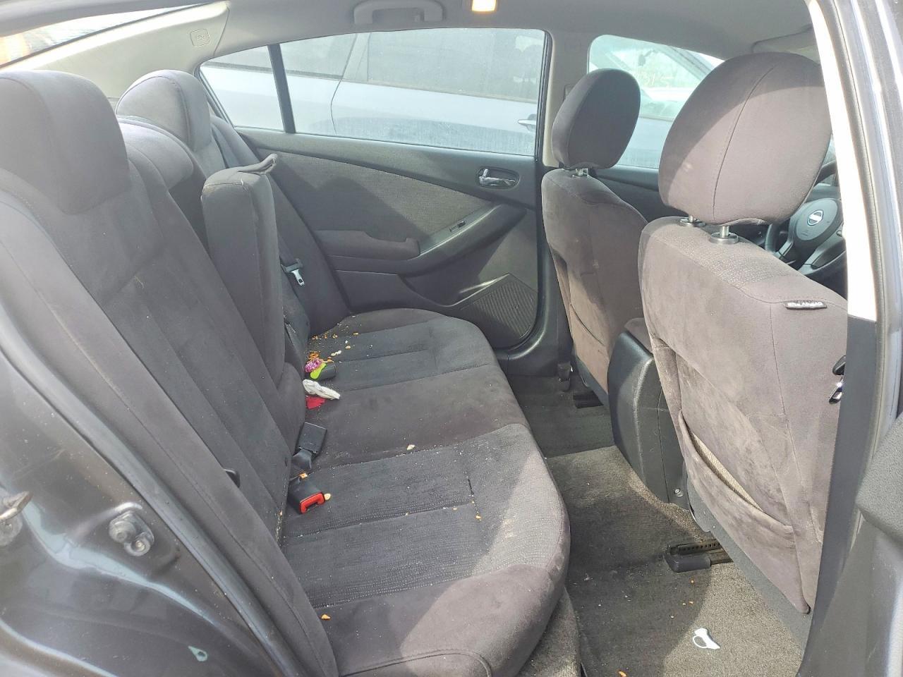 2010 Nissan Altima Base