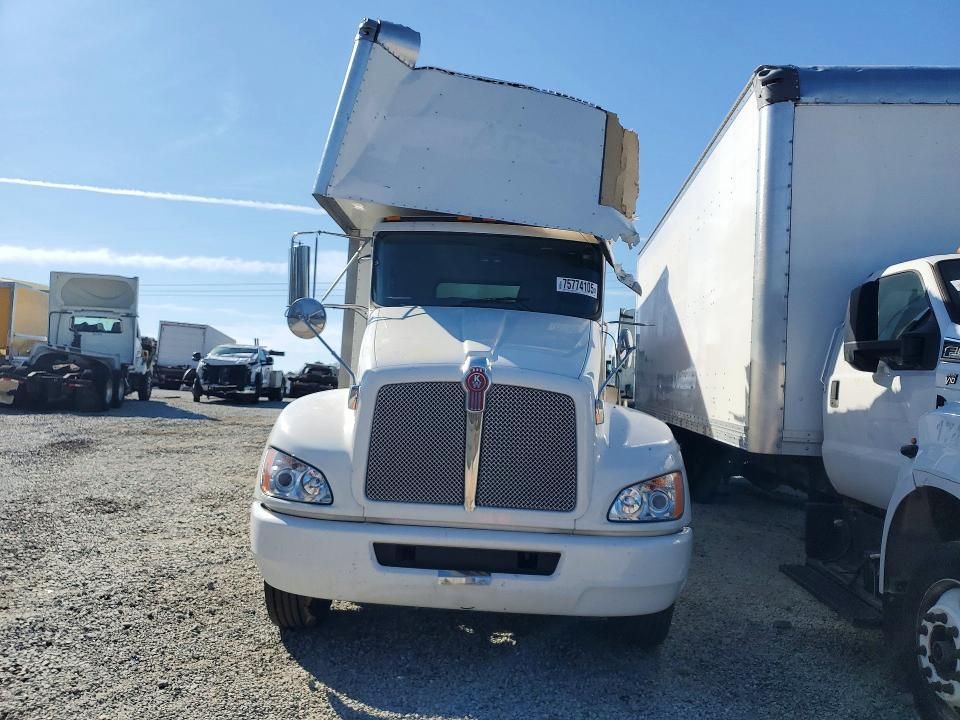 2021 Kenworth 548CH BOX Truck