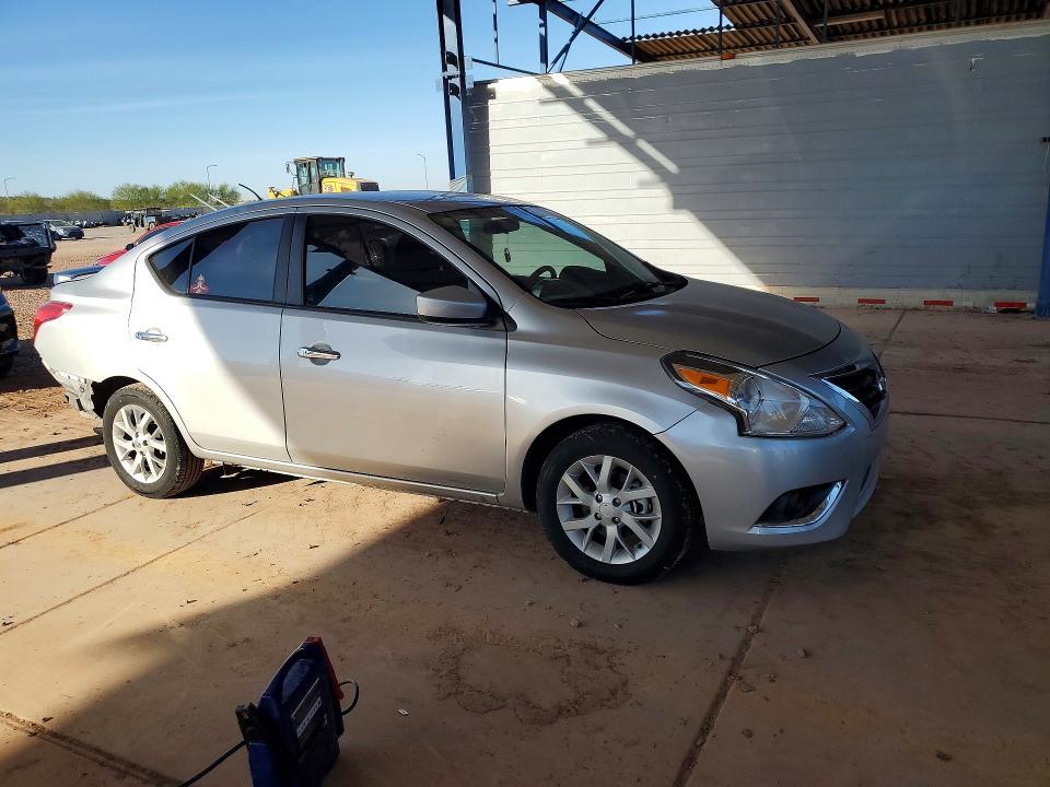 2019 Nissan Versa