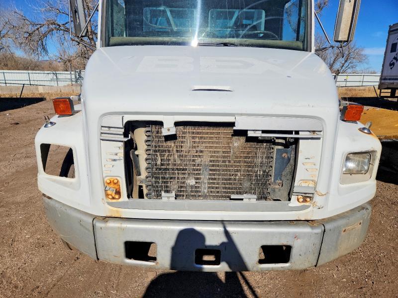 2002 Freightliner FL70 Refuse Truck