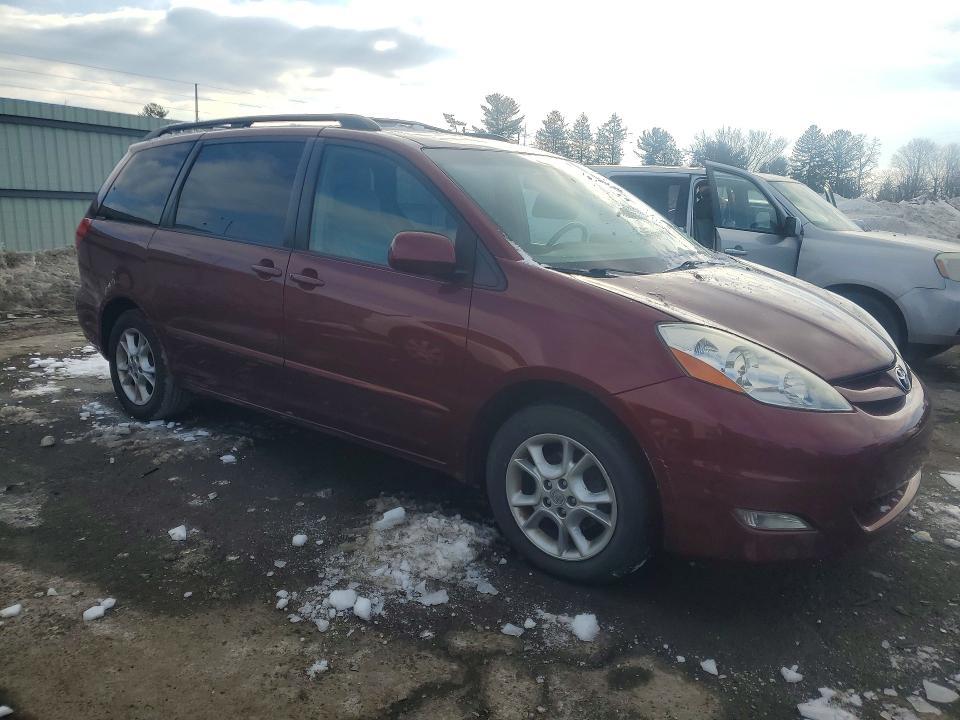 2006 Toyota Sienna xle 7 Passenger