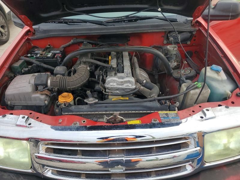 2003 Chevrolet Tracker