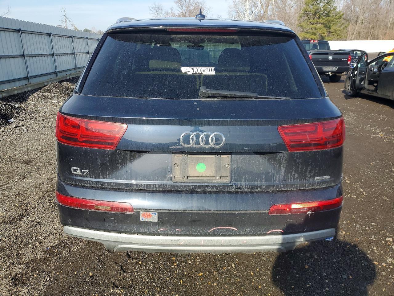 2017 Audi Q7 Premium Plus