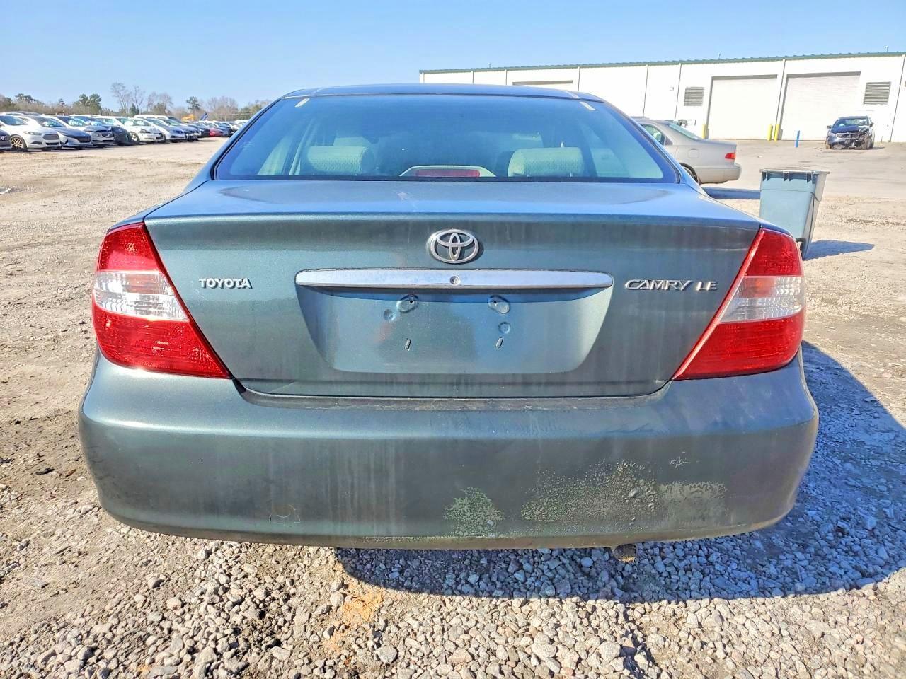 2002 Toyota Camry le