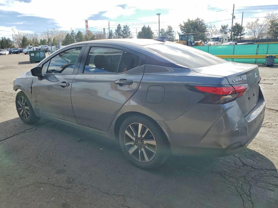 2021 Nissan Versa sv