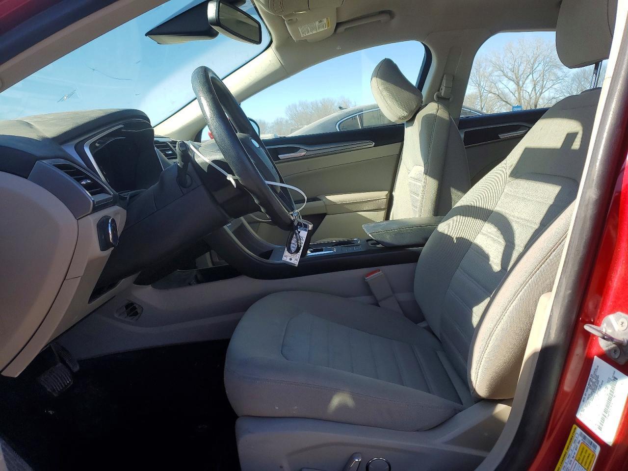 2020 Ford Fusion se
