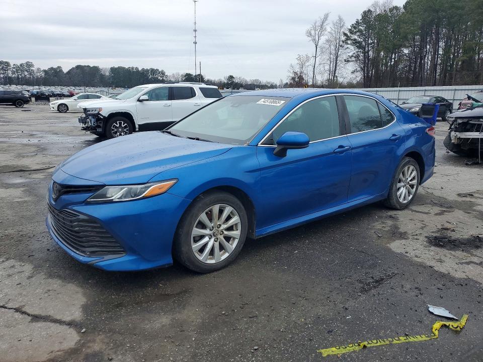 2019 Toyota Camry le