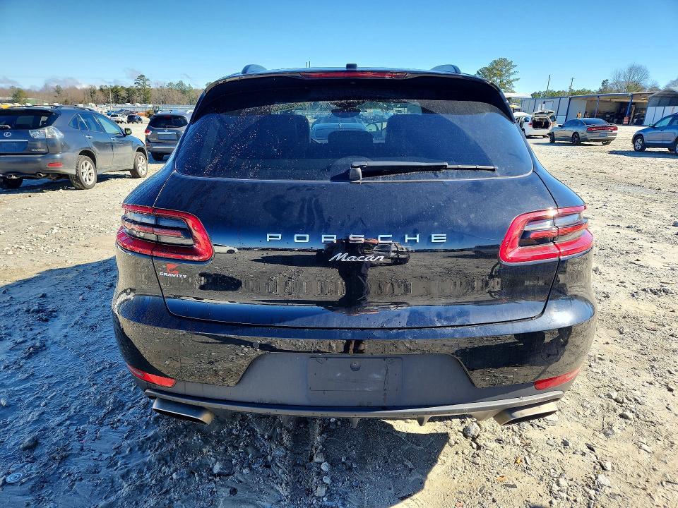 2018 Porsche Macan